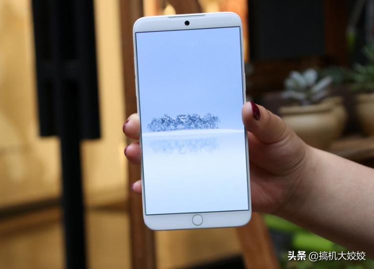 为啥魅族显示效果不好,为什么魅族口碑极高销量却不好