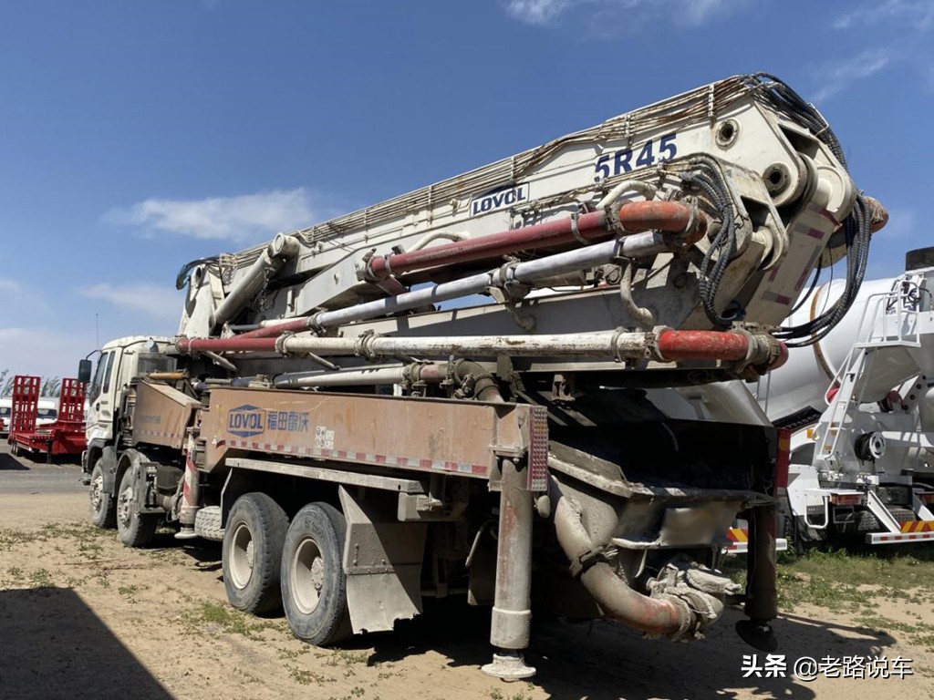 远看五十铃,近看是欧曼——欧曼9泵车