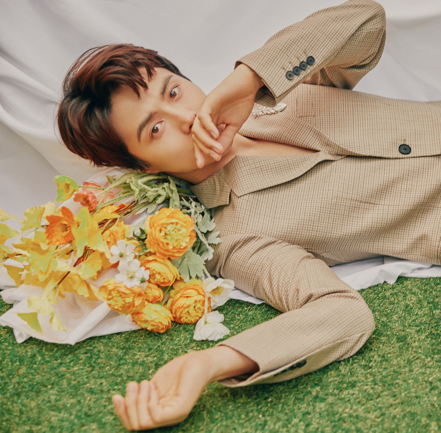 马天宇戴的戒指,马天宇羽毛胸针