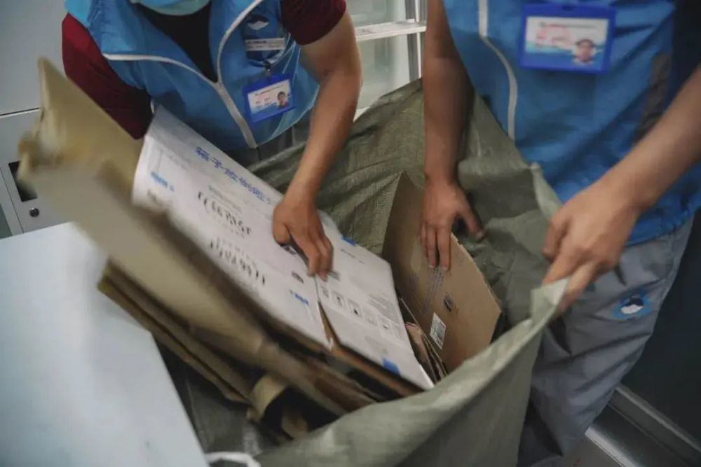 上海普陀全家便利店有营业的吗,普陀全家便利店