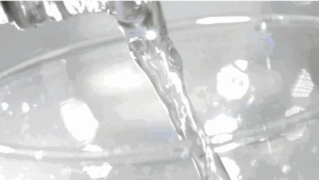 云川：全球最贵5款矿泉水，喝一口，半辆跑车钱没了