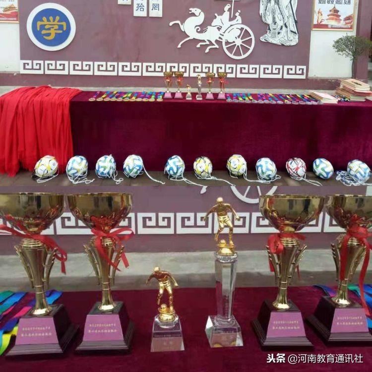 我们的荣耀,我们的荣耀演唱