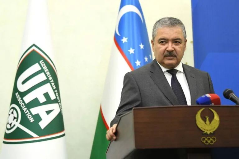 40强赛出局，乌兹别克斯坦足协召开审判大会！主帅领队互撕，艾哈迈多夫退出国家队，沧州雄狮是他最后一站