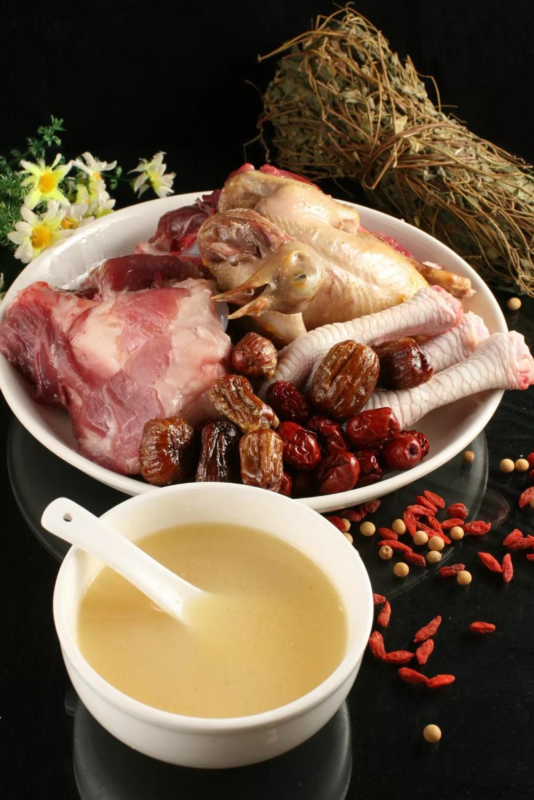 广东人最喜欢滋补养生为什么,广东人吃什么最补身子