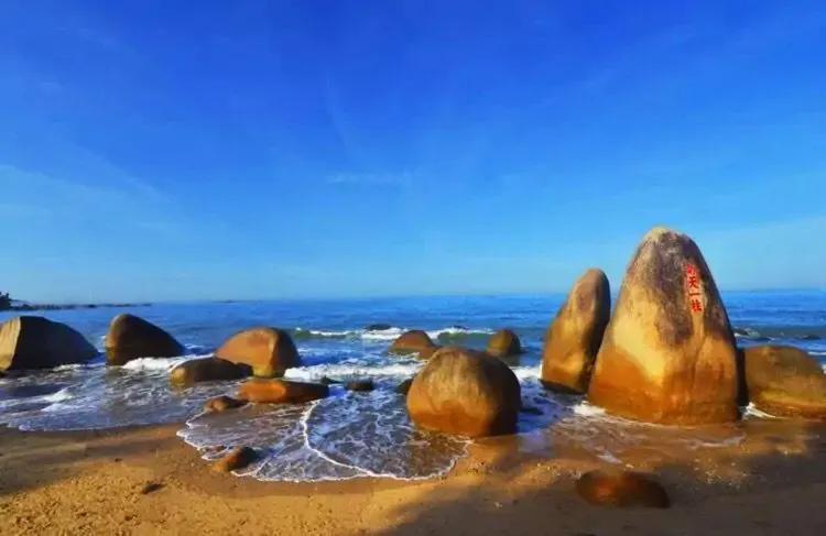 天涯海角就是一块大石头,海南岛天涯海角石头还在吗