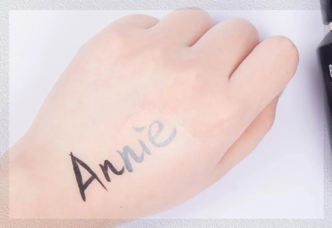 8小时实测11瓶网红粉底液，干皮、油皮、痘痘肌照着买就对了！