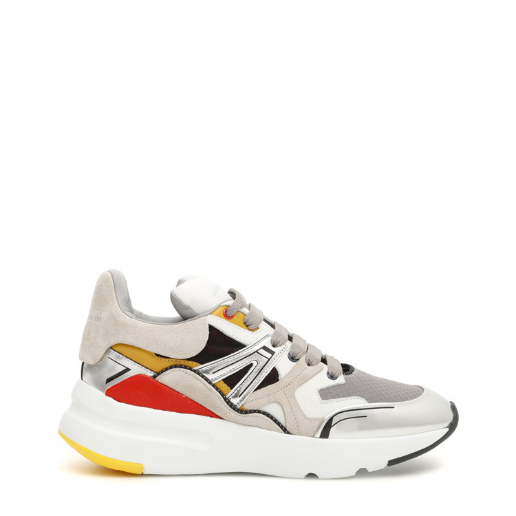 什么奢侈品牌子运动鞋好穿,高街红色运动鞋