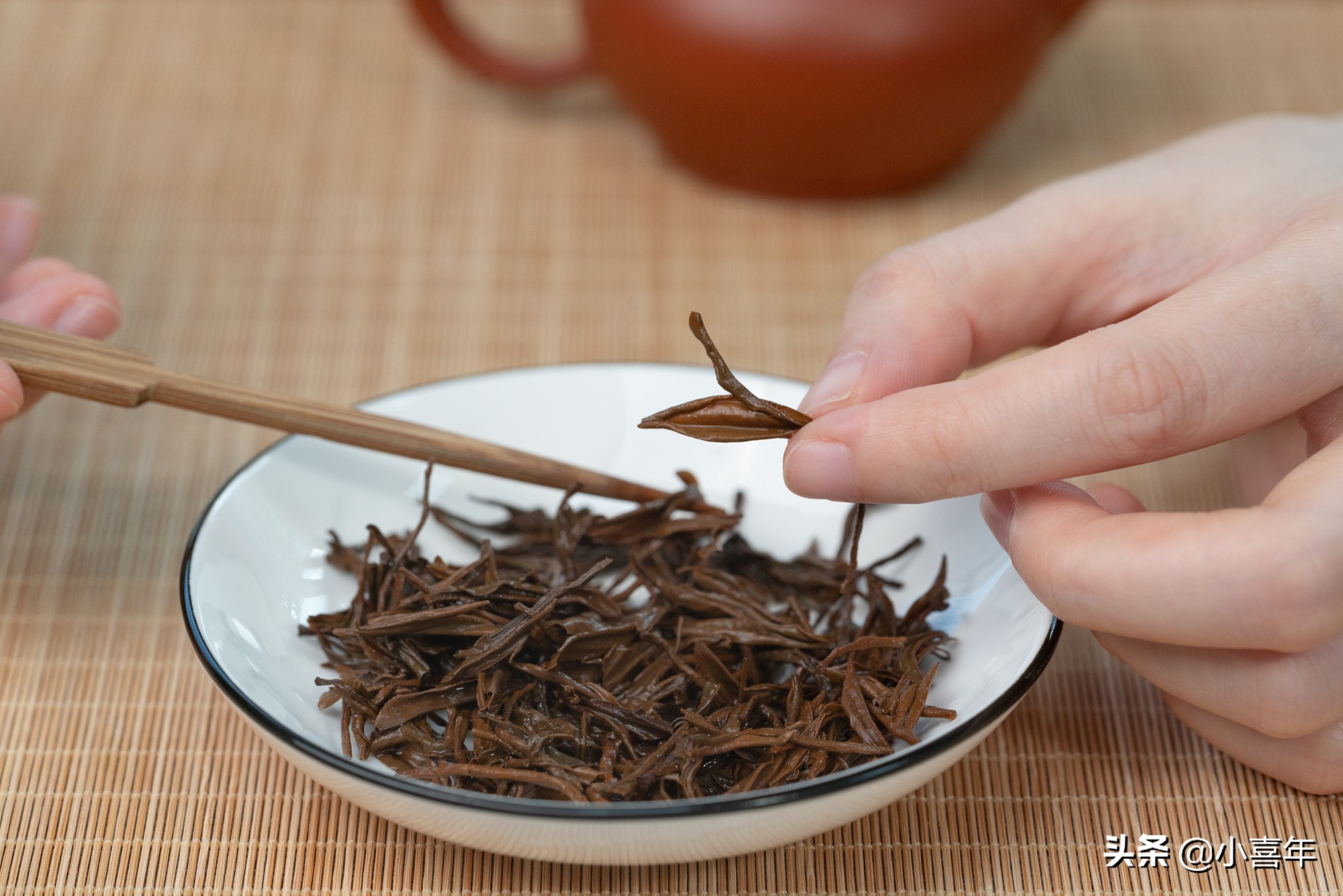 大红袍茶渣判断茶叶好坏,茶渣怎么分辨好坏啊