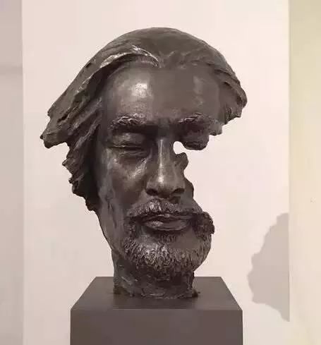 徐锦江现实生活,徐锦江年轻时