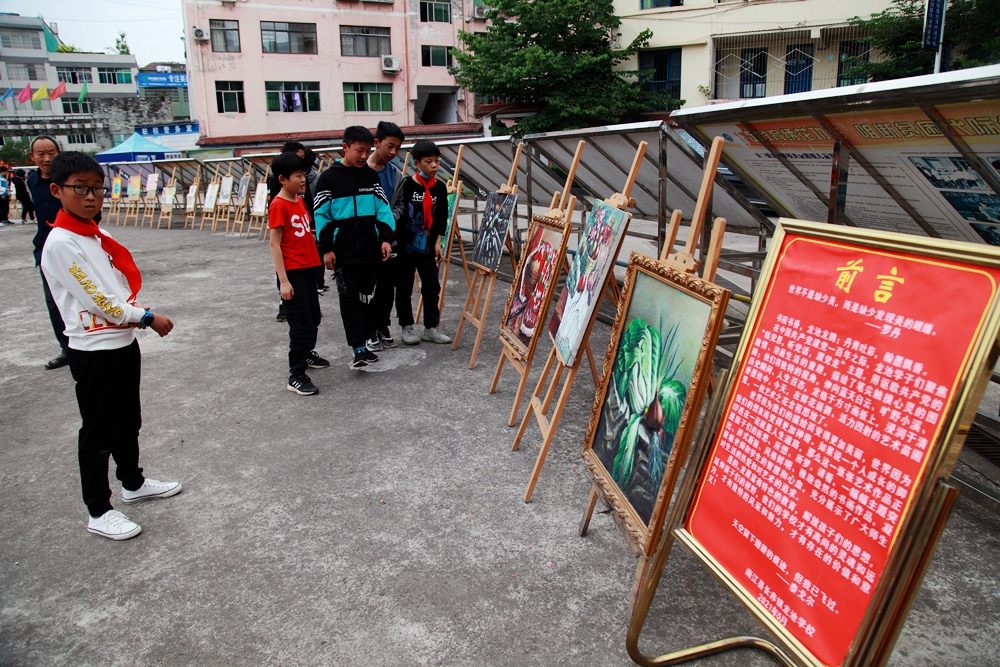长赤镇龙池学校庆祝六一,龙池中小学艺术节