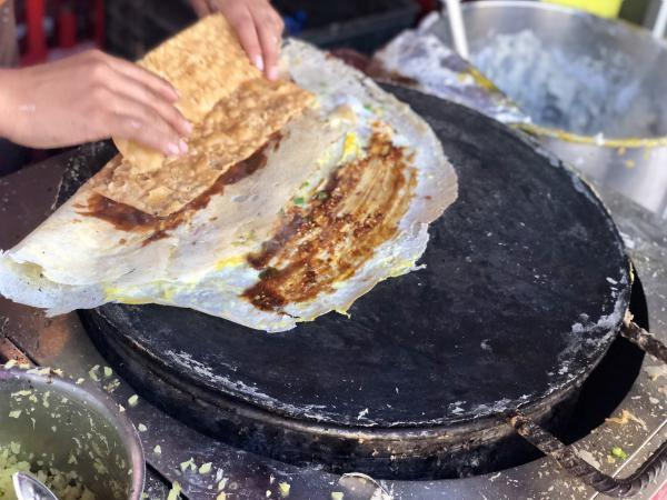 月入三万煎饼,老太太卖煎饼月入三万