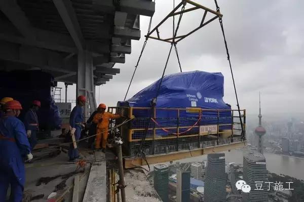 这个工程师的施工日志火了！记录的是超级工程上海中心施工过程