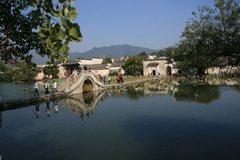 月沼在什么地方,宏村古镇月沼