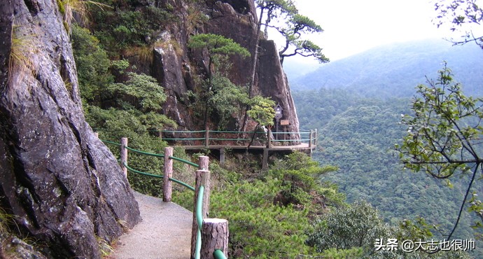 龙泉山脉风景,山峦叠嶂景如画