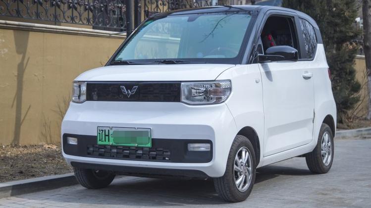 宏光mini车主潮改秀,最低配宏光mini改装最佳案例