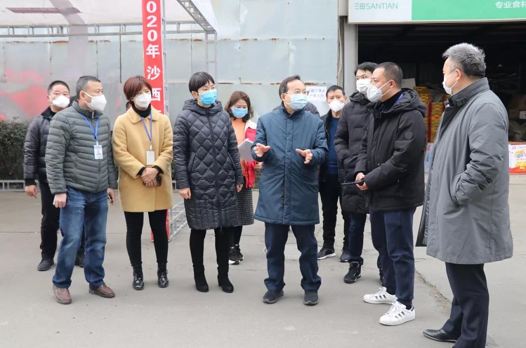 区领导现场调研检查疫情防控工作,县级领导下沉一线做好疫情防控