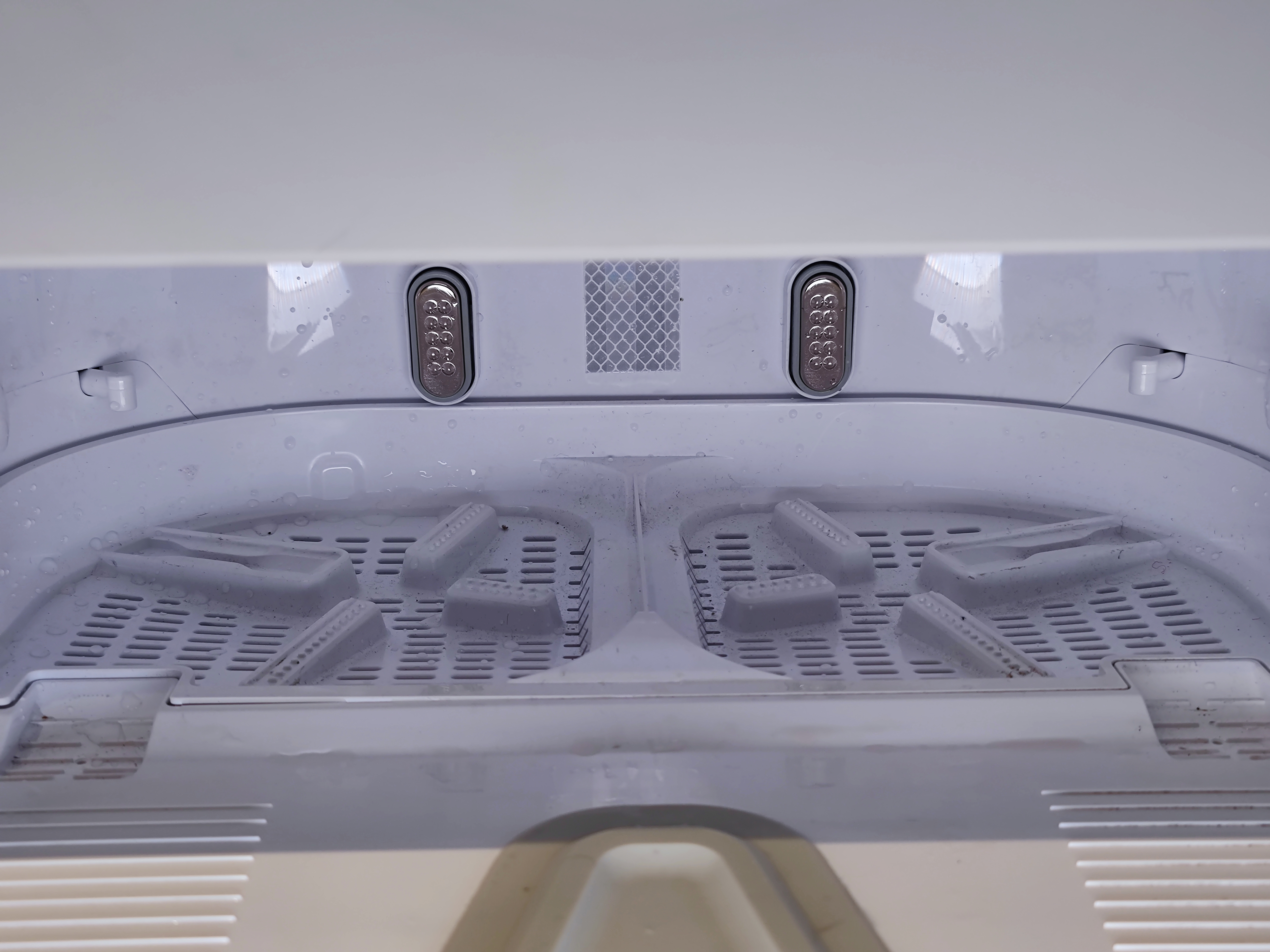 美的扫拖一体机w11测评,美的w11rm2102扫地机器人