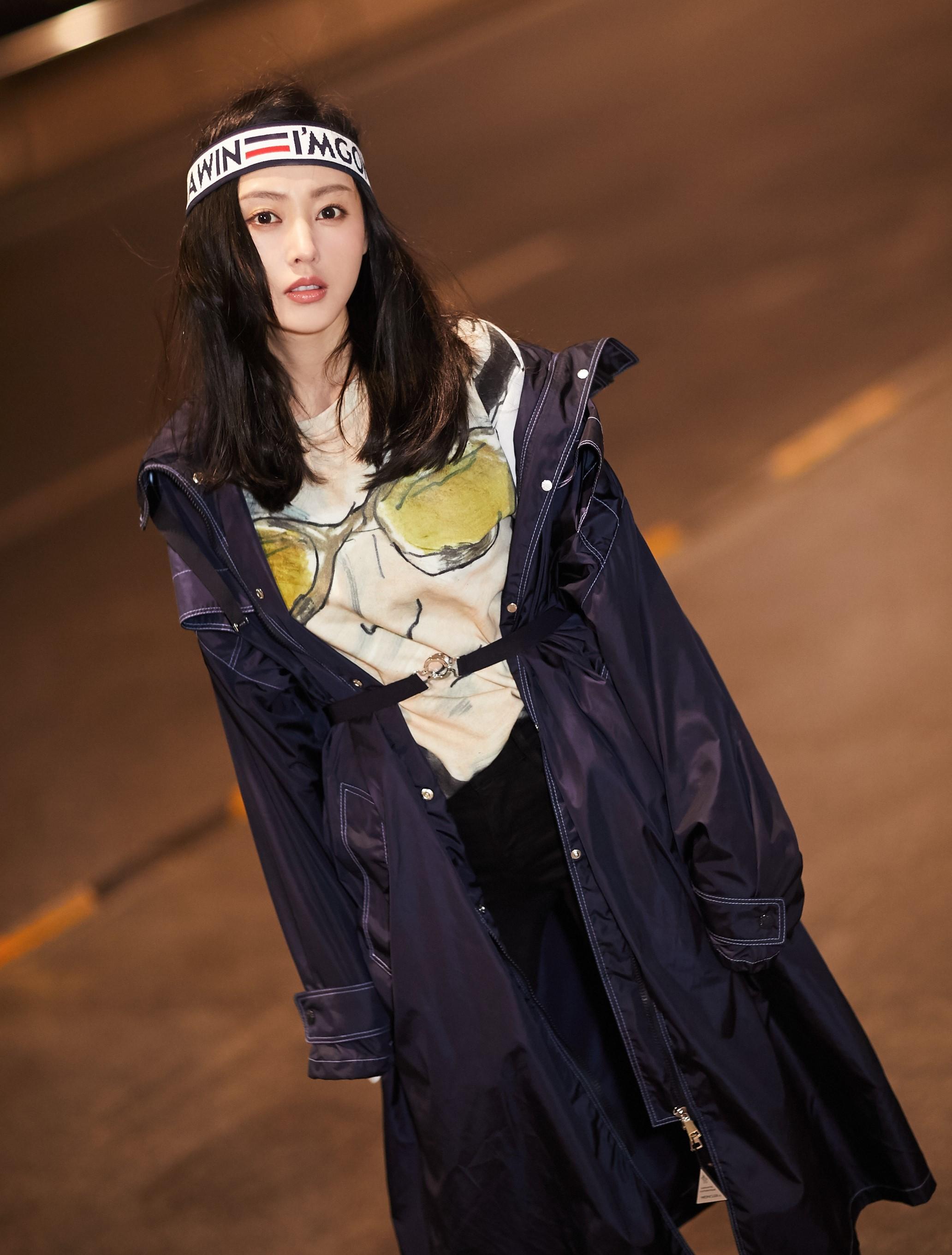 发带带来女神气质,明星戴过的发带