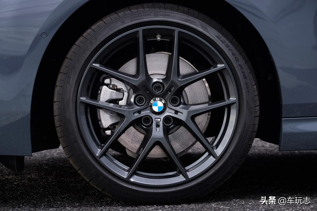 吐槽宝马1系四缸125i领先版,吐槽宝马1系125i曜夜版