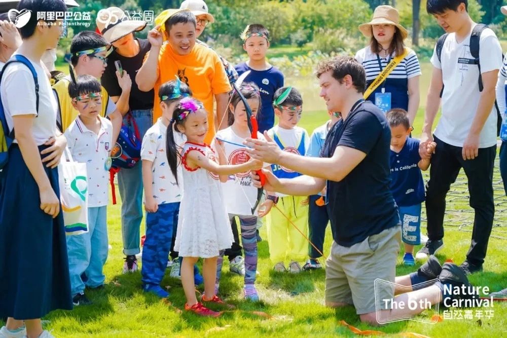 嘉年华快报：杭城万名神兽出动，破解七大自然悬案