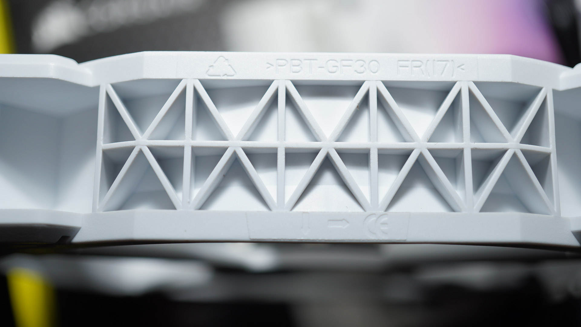 超别墅！给工作室电脑搬进海盗船+骨伽的新家