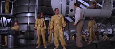 007大钢牙视频,007大钢牙咬死鲨鱼