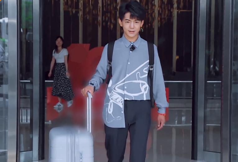 一季比一季难看？《中餐厅5》不靠谱，全员不会做饭，尴尬又无聊