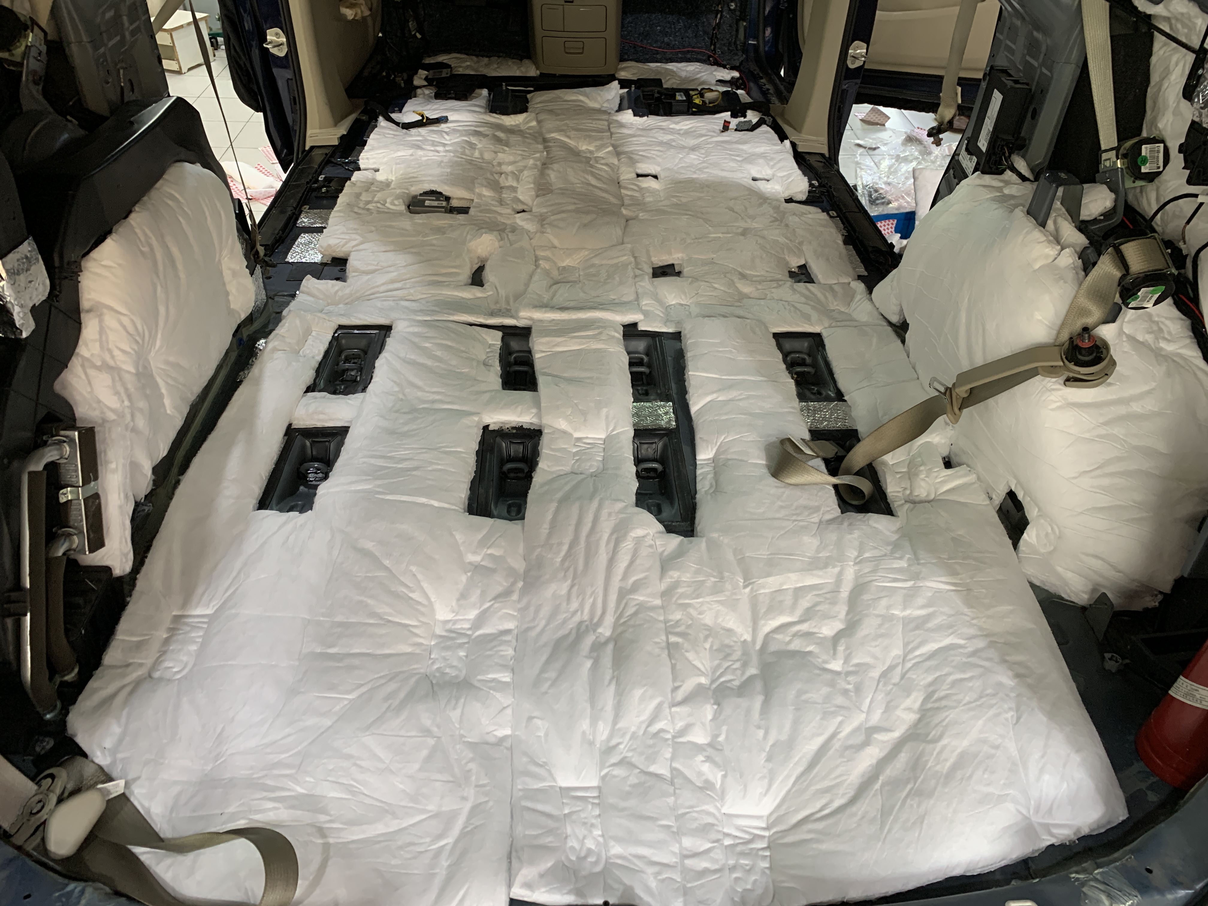 北京别克gl8隔音改装,上海别克gl8隔音