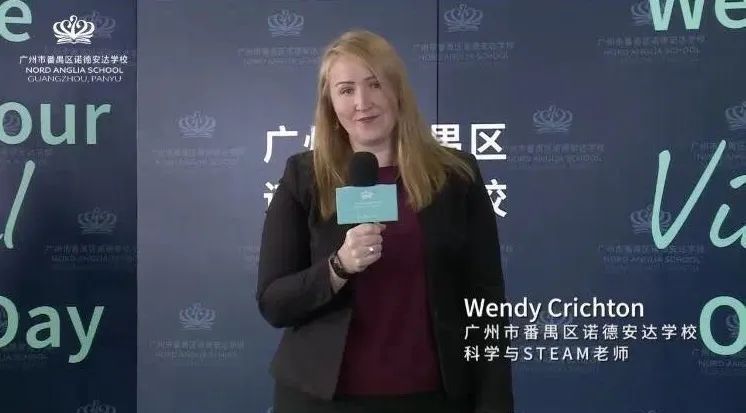 有才华的老师上课,有才华的老师在讲台讲课