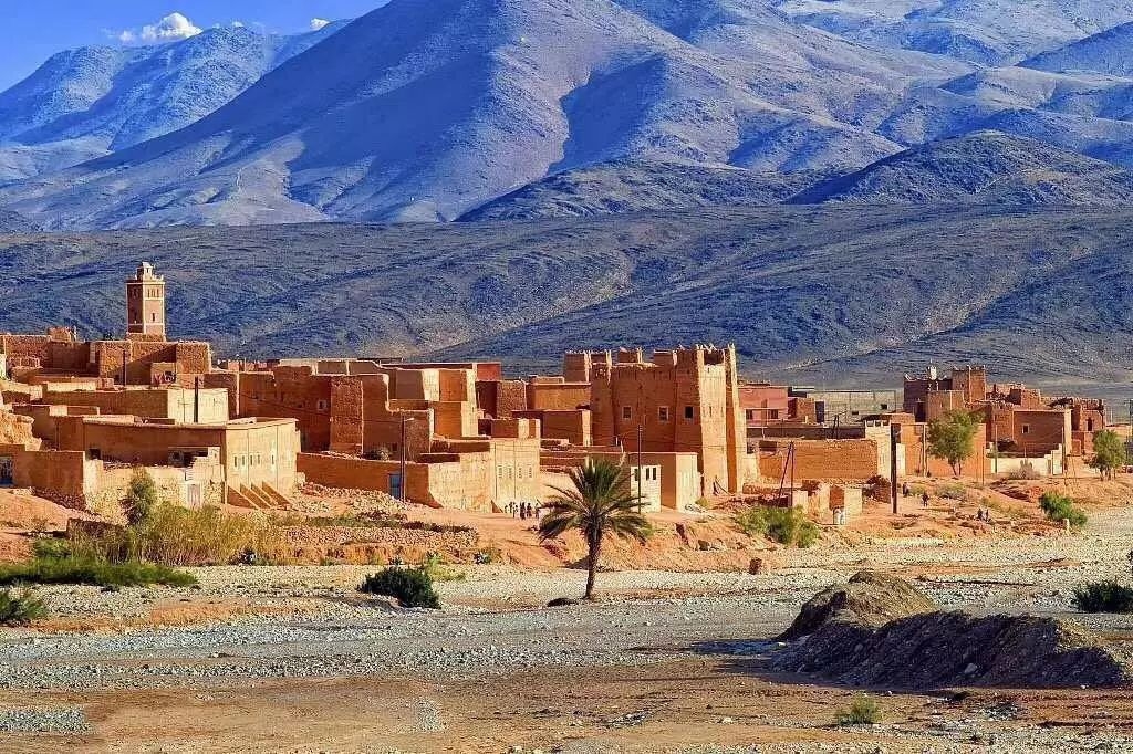 值得自驾游的七条路线,吹爆这4条自驾游线路