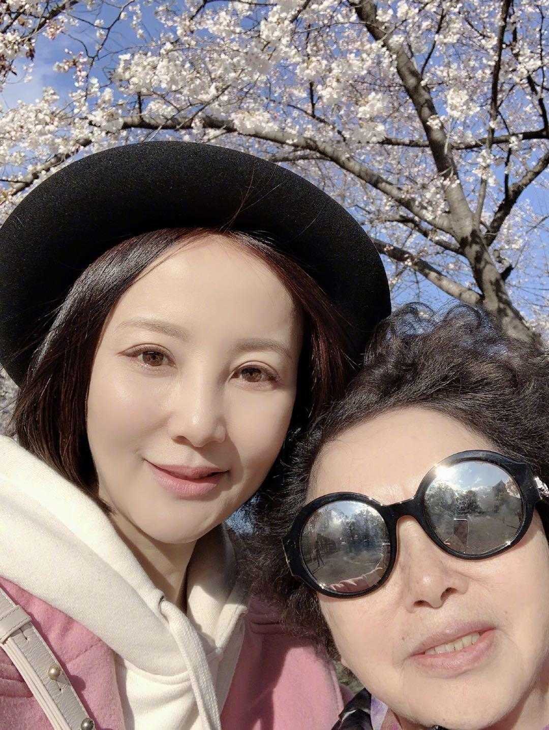 陶虹穿衣服,陶虹最近有什么穿搭