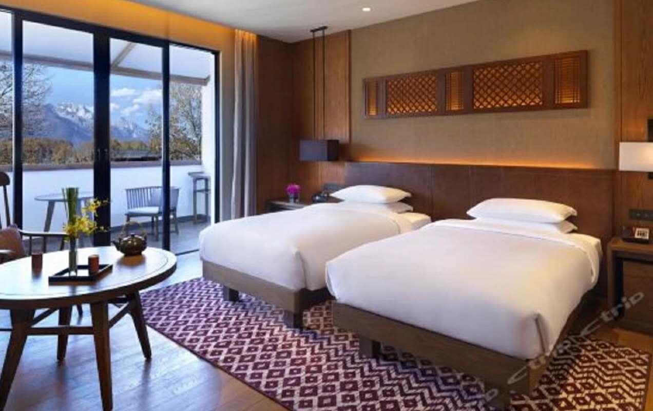 濂㈠崕閰掑簵榻愯仛涓芥睙,涓芥睙濂㈠崕閰掑簵