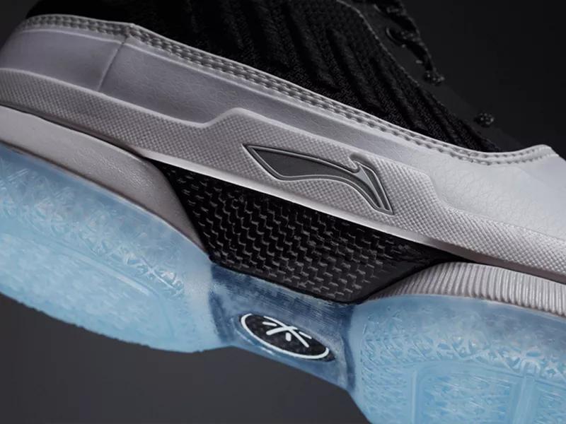 篮球初学者怎么选球鞋,篮球初学入门球鞋