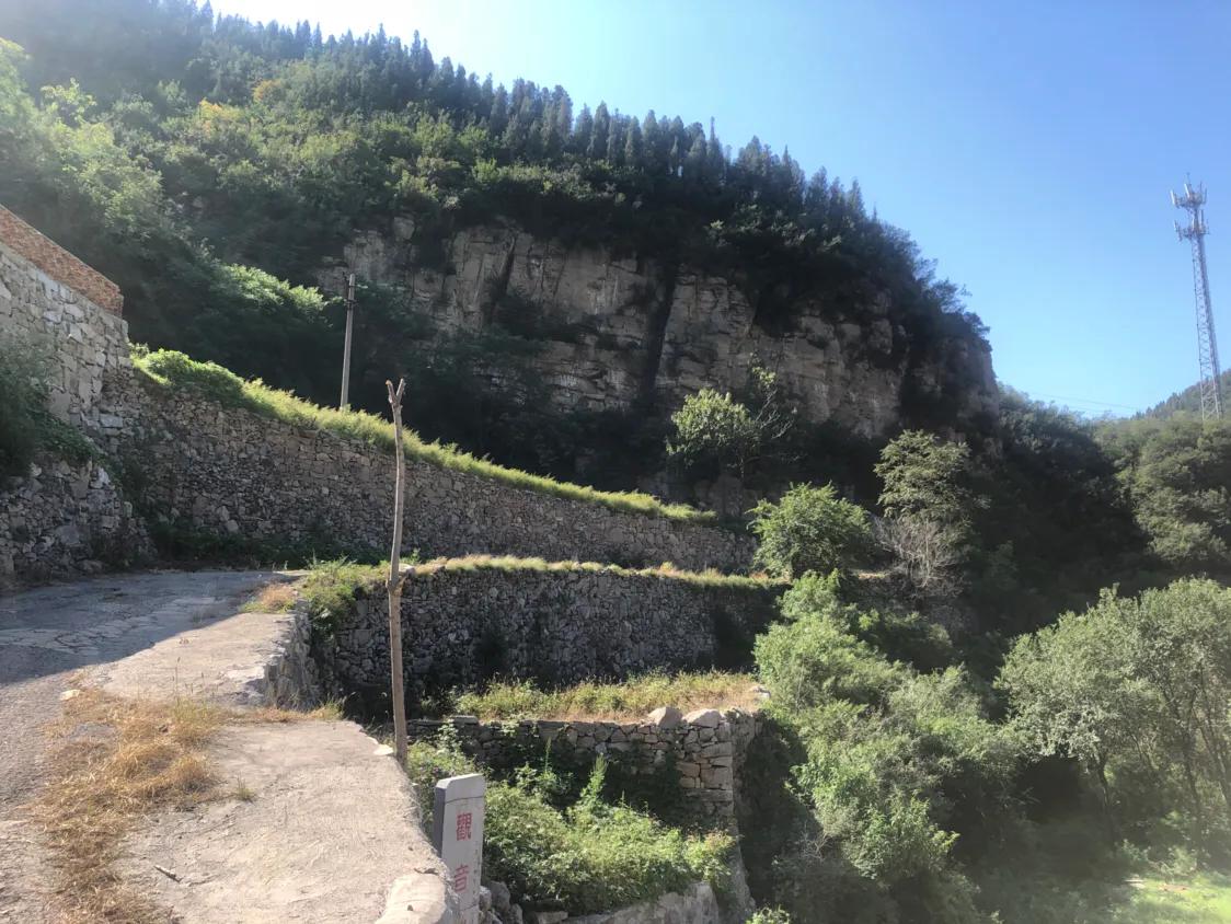 走进太行山深处山村,走进古老的石头村