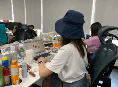 女人过了45岁适合什么发型,女人过40建议打扮精致