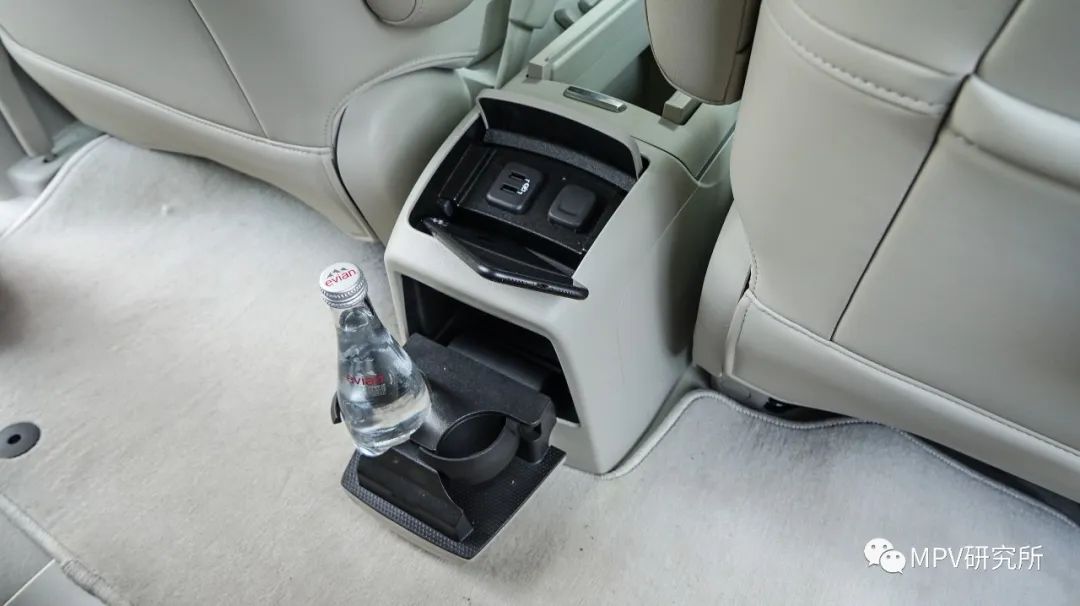 别克新gl8商务车报价及图片,别克gl8es尊享版新车优惠多少