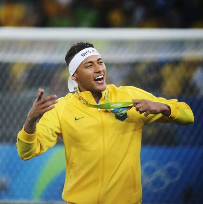 内马尔感人故事,内马尔故事纪录片