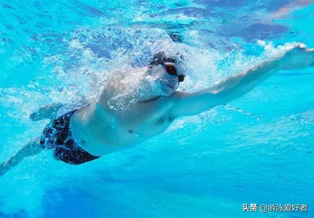 游泳双侧呼吸练习,游泳呼吸换气技巧