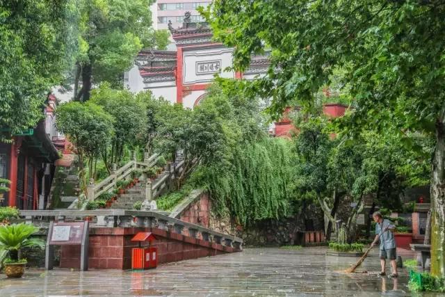 华丽转身开启人生新征程,华丽转身开启新的人生