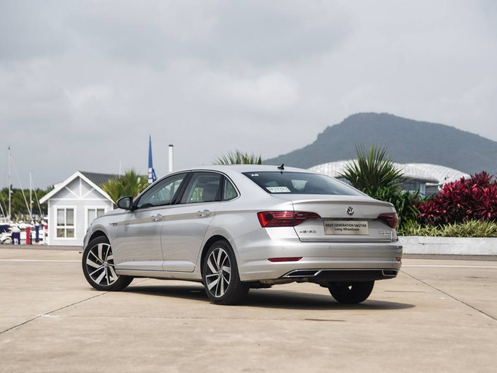 大众速腾2022款1.5t价格及油耗,全新速腾手动挡的油耗