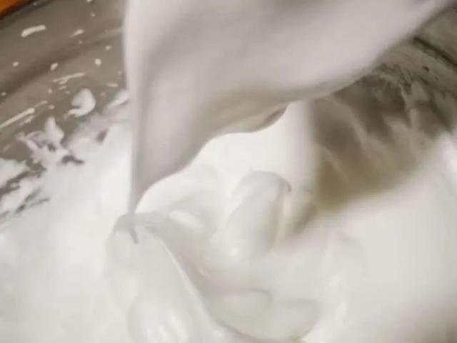 简易版蛋糕只用三步,蛋糕这样做入口即化软绵香甜