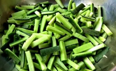 怎么腌咸菜保存时间更长,腌制咸菜的储存方法