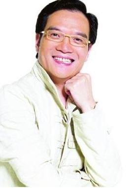 浙江穷木匠，改行卖温州皮鞋，巅峰时身价40亿，疫情月亏一个亿