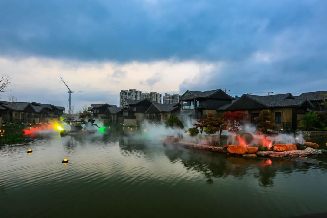 住进风景里温泉酒店,住进风景里旅游度假温泉酒店