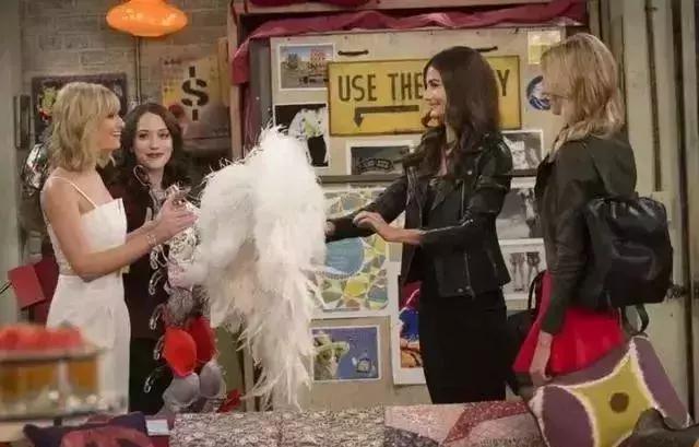 维密天使的内衣该怎么处理,维密天使黑色蕾丝内衣