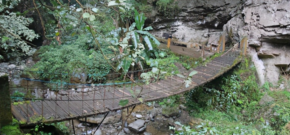 师宗凤凰谷走马观(中)