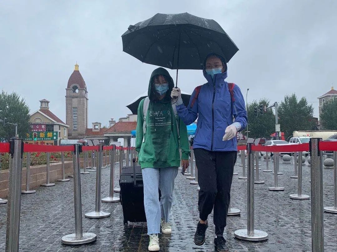 绿岛“背影”|这些瞬间，因为有你而更温暖难忘！