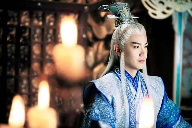 成龙没捧红过一个人,成龙老了为什么还那么拼