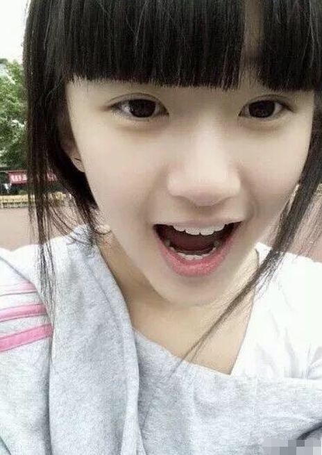 路人视角赵露思旧照,赵露思眼熟