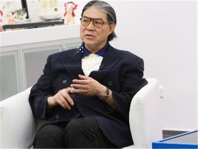 霍震霆首谈郭晶晶对外温柔贤惠,香港人对郭晶晶评价霍震霆